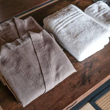 ひねもす101:宇野駅から車で5分 直島へ 最大8名様 古民家 Apartman Tamana Kültér fotó