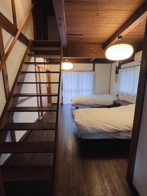 ひねもす101:宇野駅から車で5分 直島へ 最大8名様 古民家 Apartman Tamana Kültér fotó
